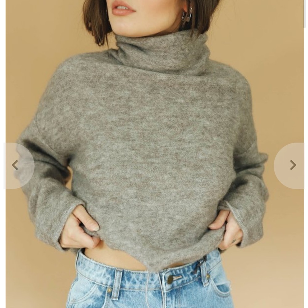 Caara‎ Size Medium Taupe Tan Wool Blend Cowl Neck Sweater Adjustable Waist